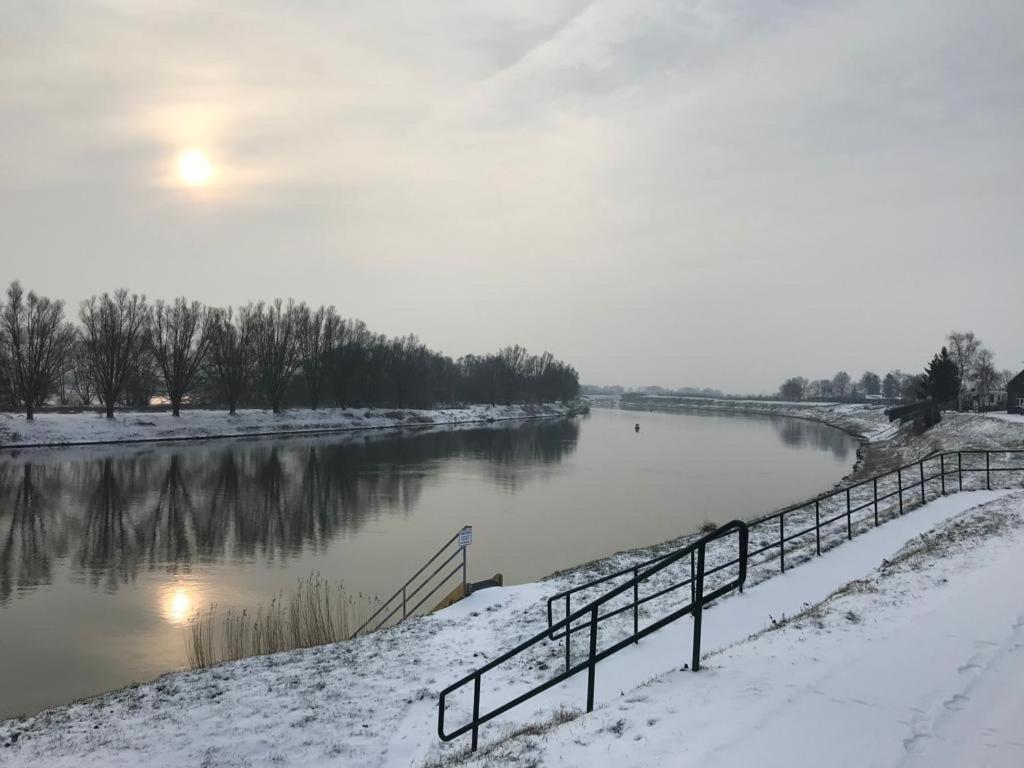 Ons Maashuisje Maaseik Luaran gambar